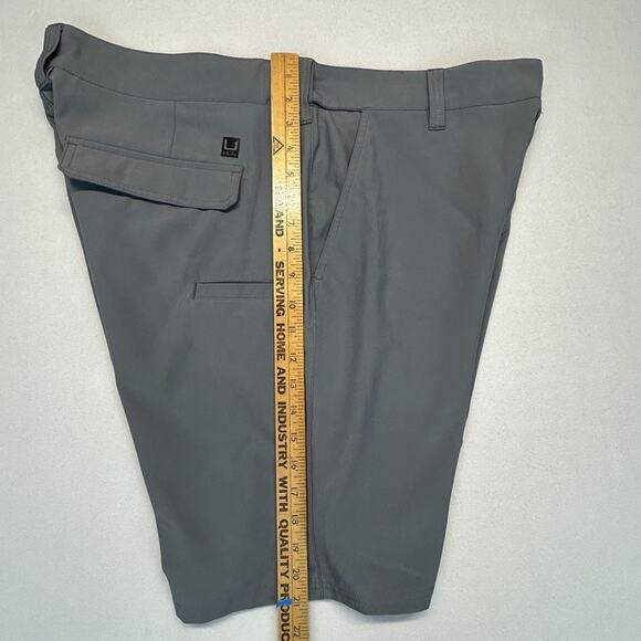 Huk Pursuit 8.5" Chino Shorts Mens XL 40x8.5 Gray Elastic Waist Fishing Camping - Picture 10 of 13
